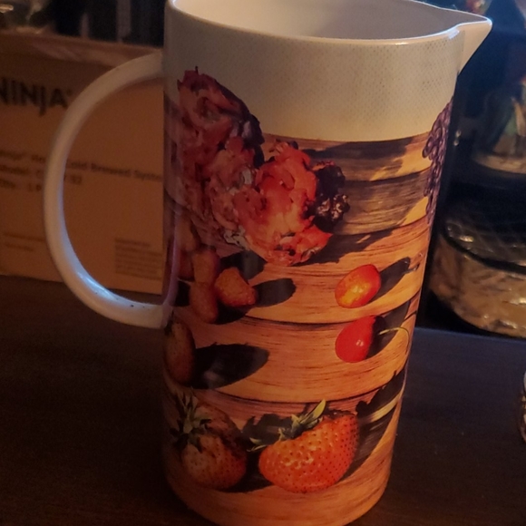 VINTAGE PORCELAIN PITCHER - Picture 4 of 6